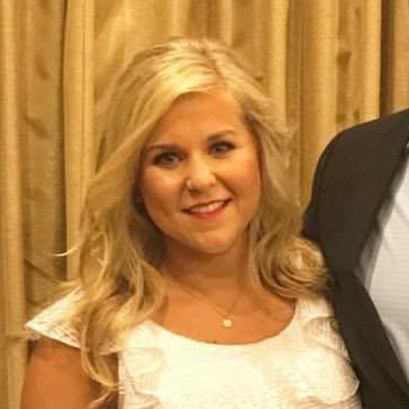 Meet your Posher, Ashley - Picture 1 of 1